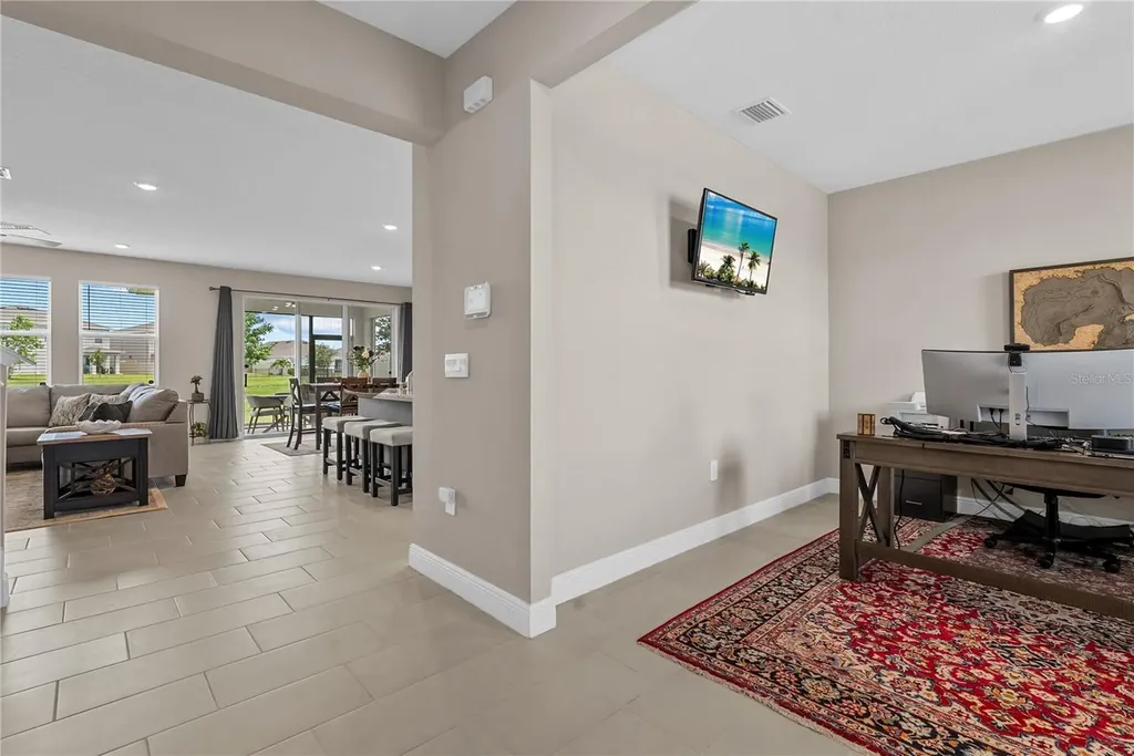 17727 Cantarina Cove Bradenton FL 34211