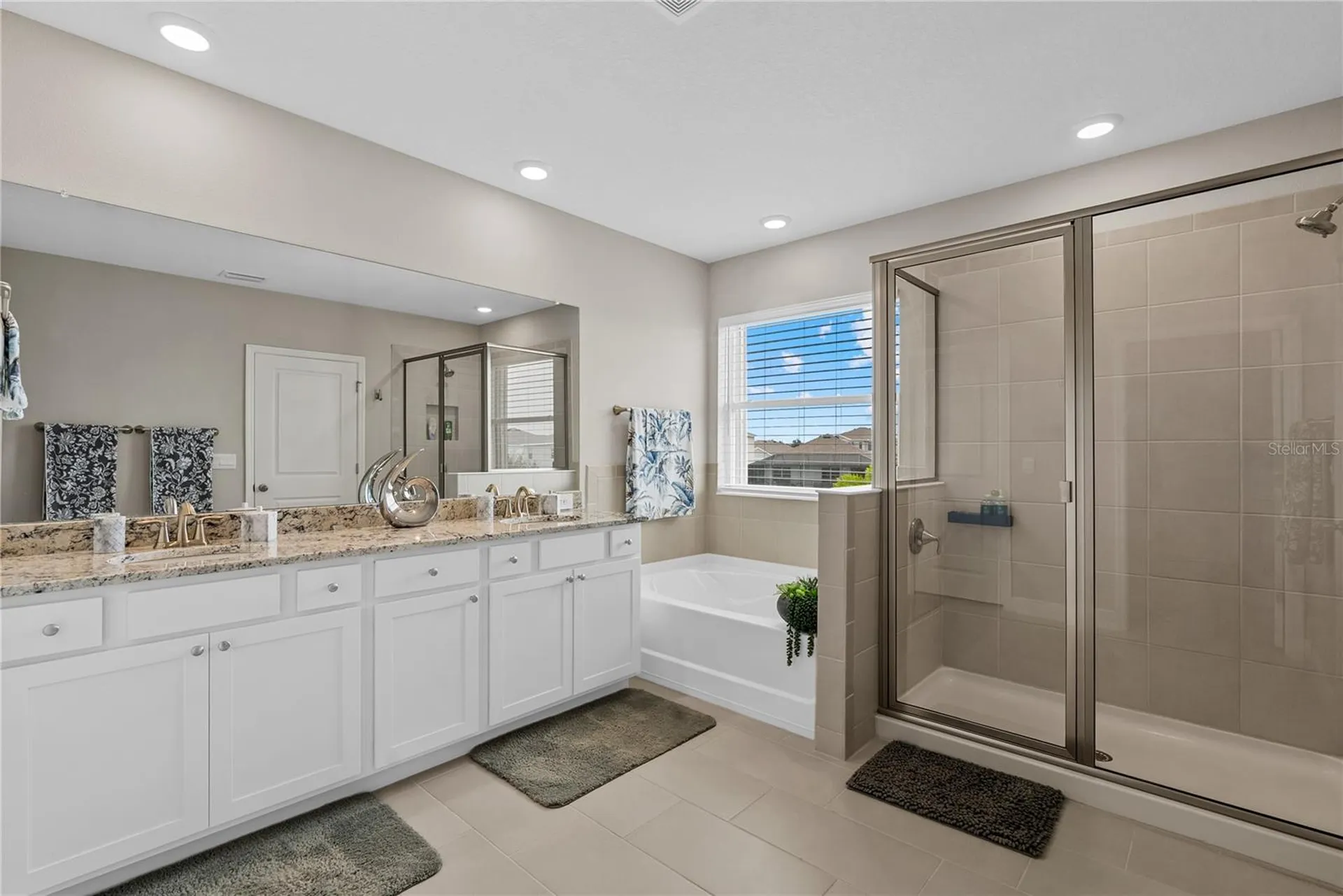 17727 Cantarina Cove Bradenton FL 34211