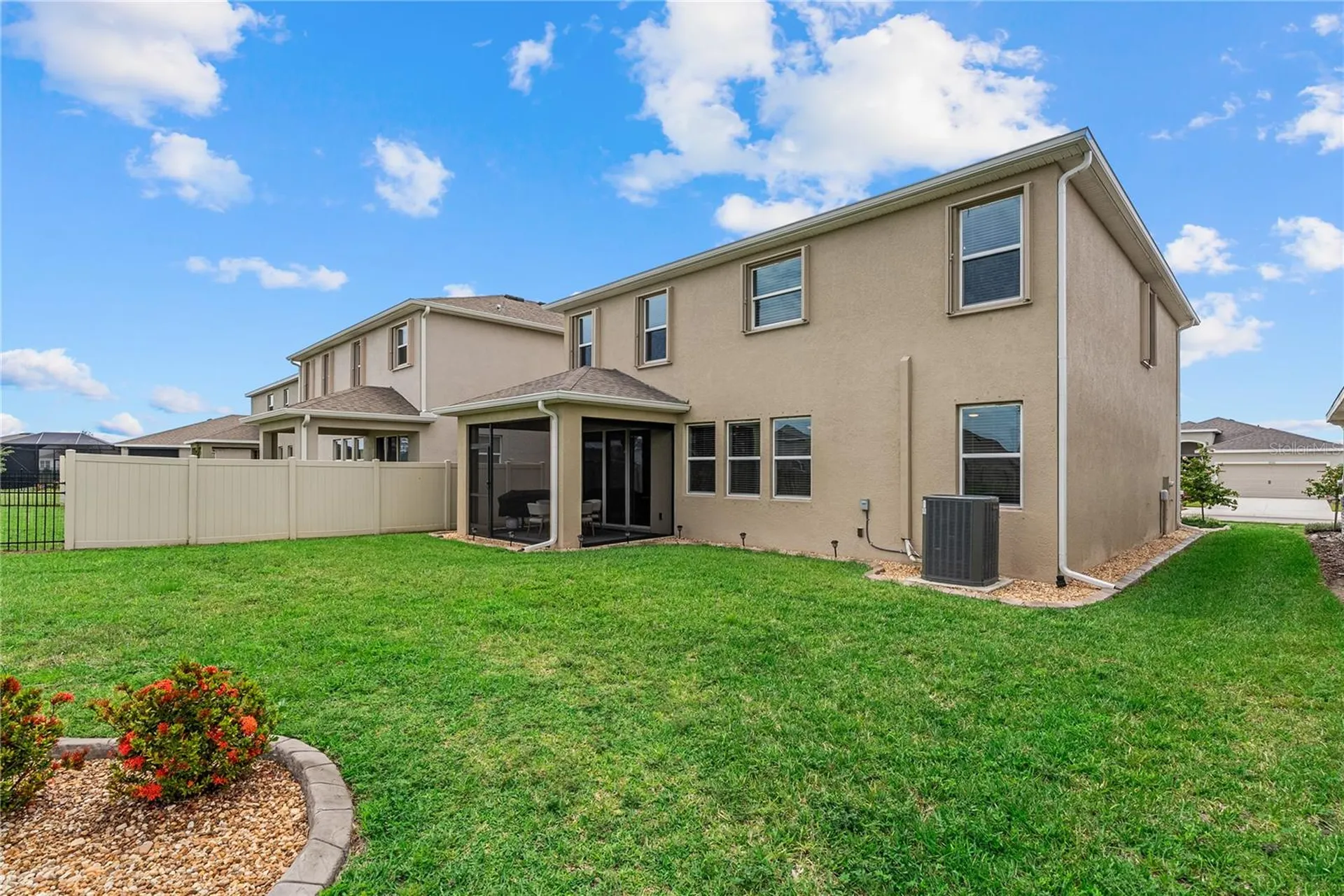 17727 Cantarina Cove Bradenton FL 34211
