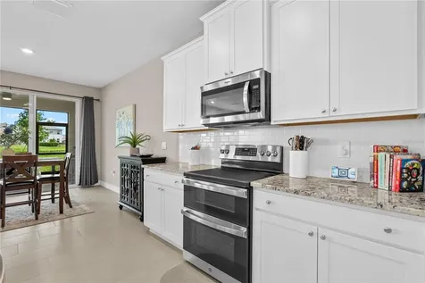 17727 Cantarina Cove Bradenton FL 34211