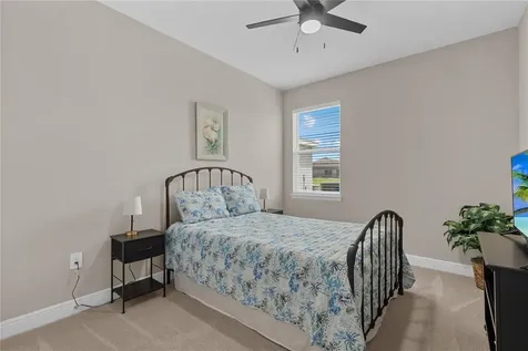 17727 Cantarina Cove Bradenton FL 34211