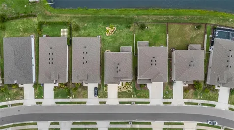 17727 Cantarina Cove Bradenton FL 34211
