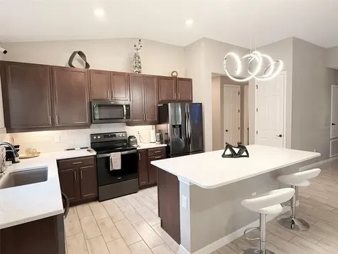 12055 Forest Manor Lane Seffner FL 33584