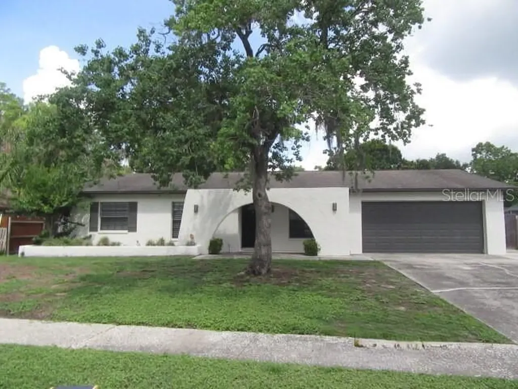 4321 Foxglen Lane Tampa FL 33624