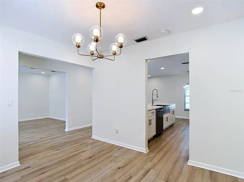 4321 Foxglen Lane Tampa FL 33624