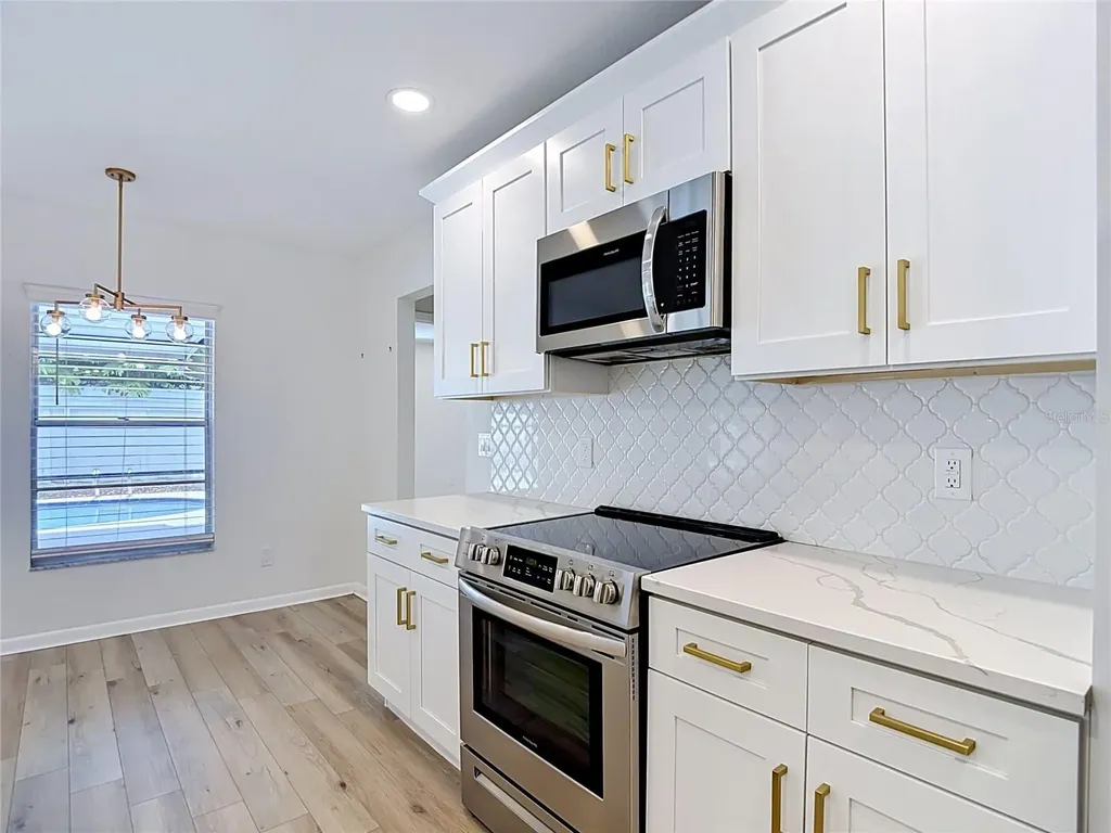 4321 Foxglen Lane Tampa FL 33624