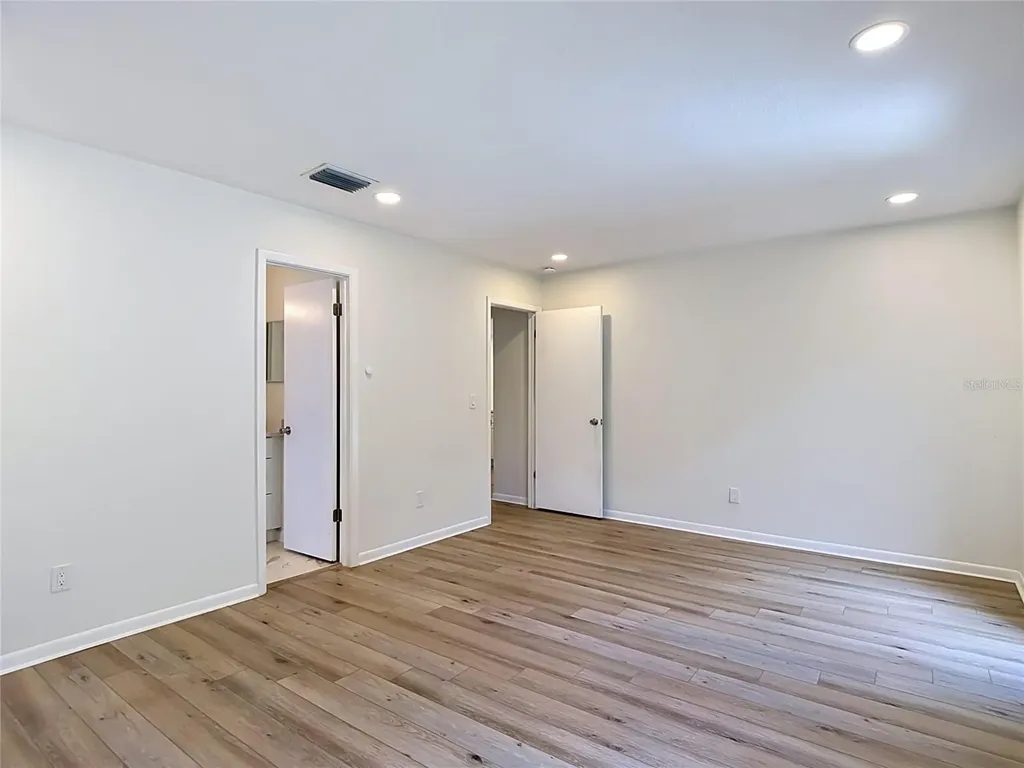 4321 Foxglen Lane Tampa FL 33624