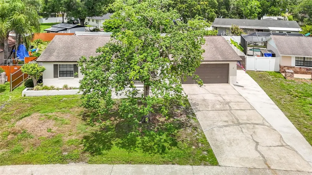 4321 Foxglen Lane Tampa FL 33624