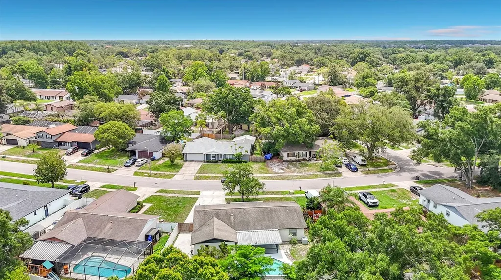 4321 Foxglen Lane Tampa FL 33624