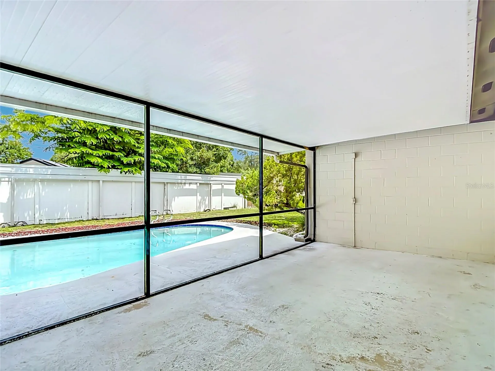 4321 Foxglen Lane Tampa FL 33624