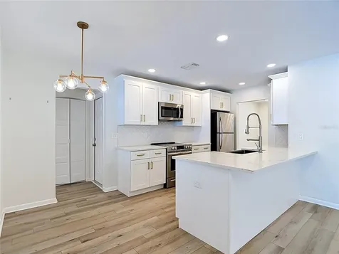 4321 Foxglen Lane Tampa FL 33624