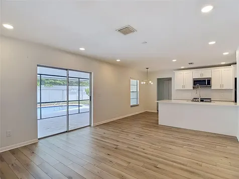 4321 Foxglen Lane Tampa FL 33624