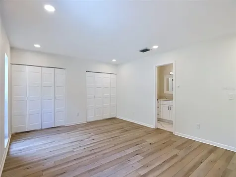4321 Foxglen Lane Tampa FL 33624