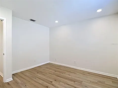 4321 Foxglen Lane Tampa FL 33624