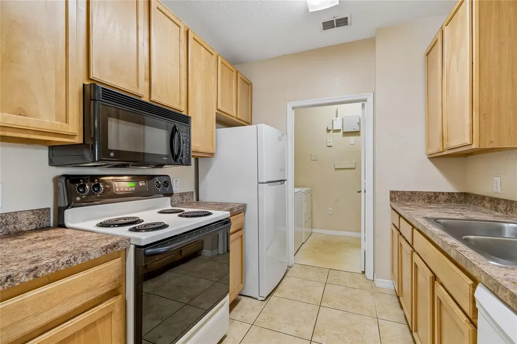 10203 Courtney Palms Boulevard Tampa FL 33619