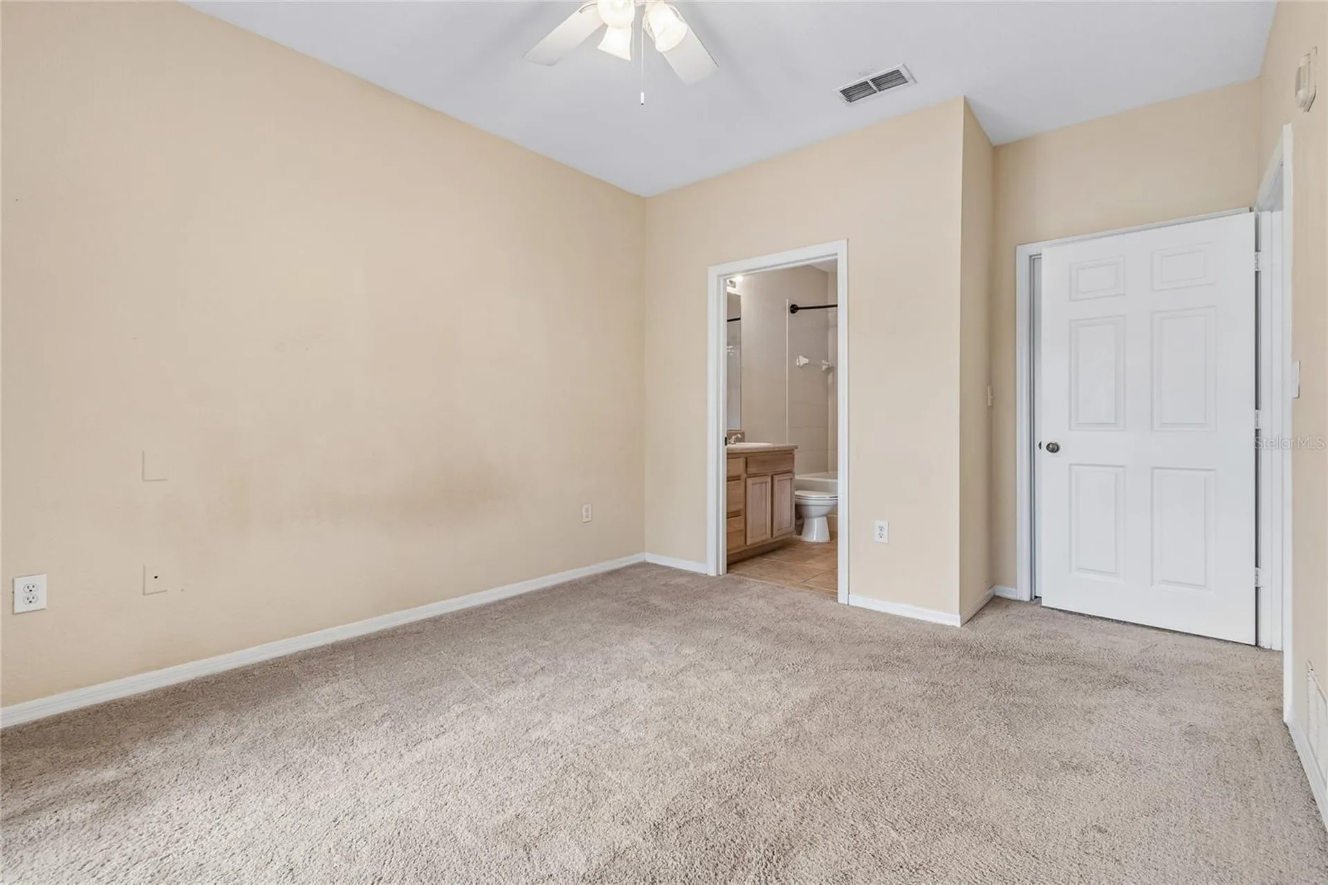 10203 Courtney Palms Boulevard Tampa FL 33619