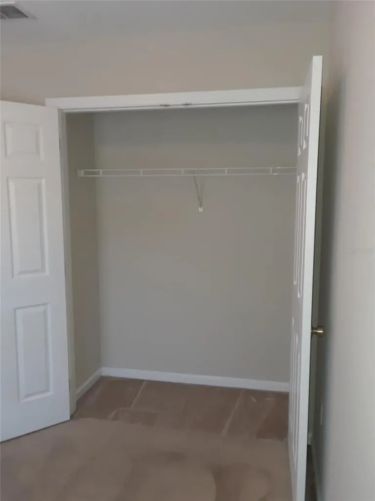 2533 Old Kent Circle Kissimmee FL 34758