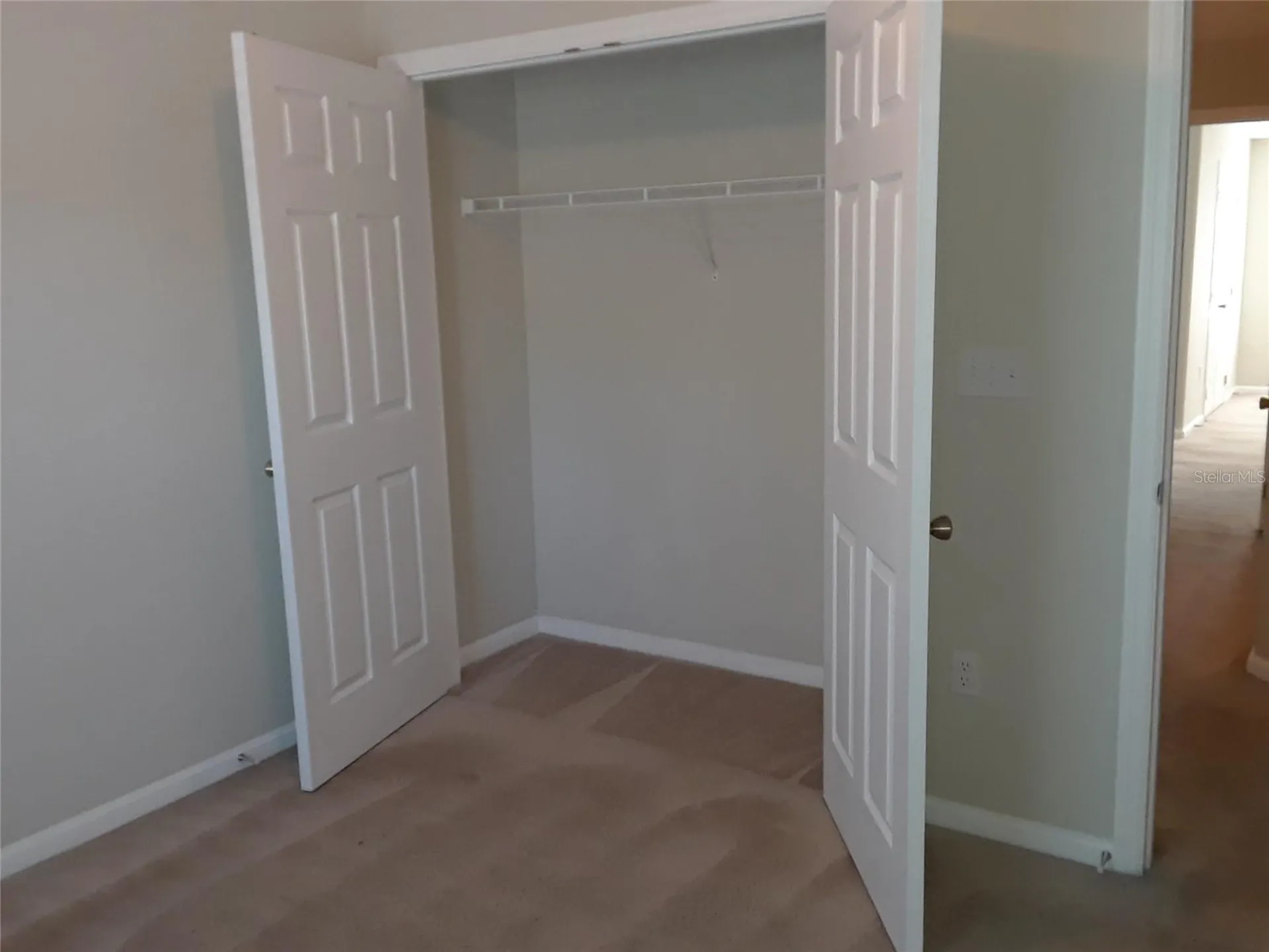 2533 Old Kent Circle Kissimmee FL 34758