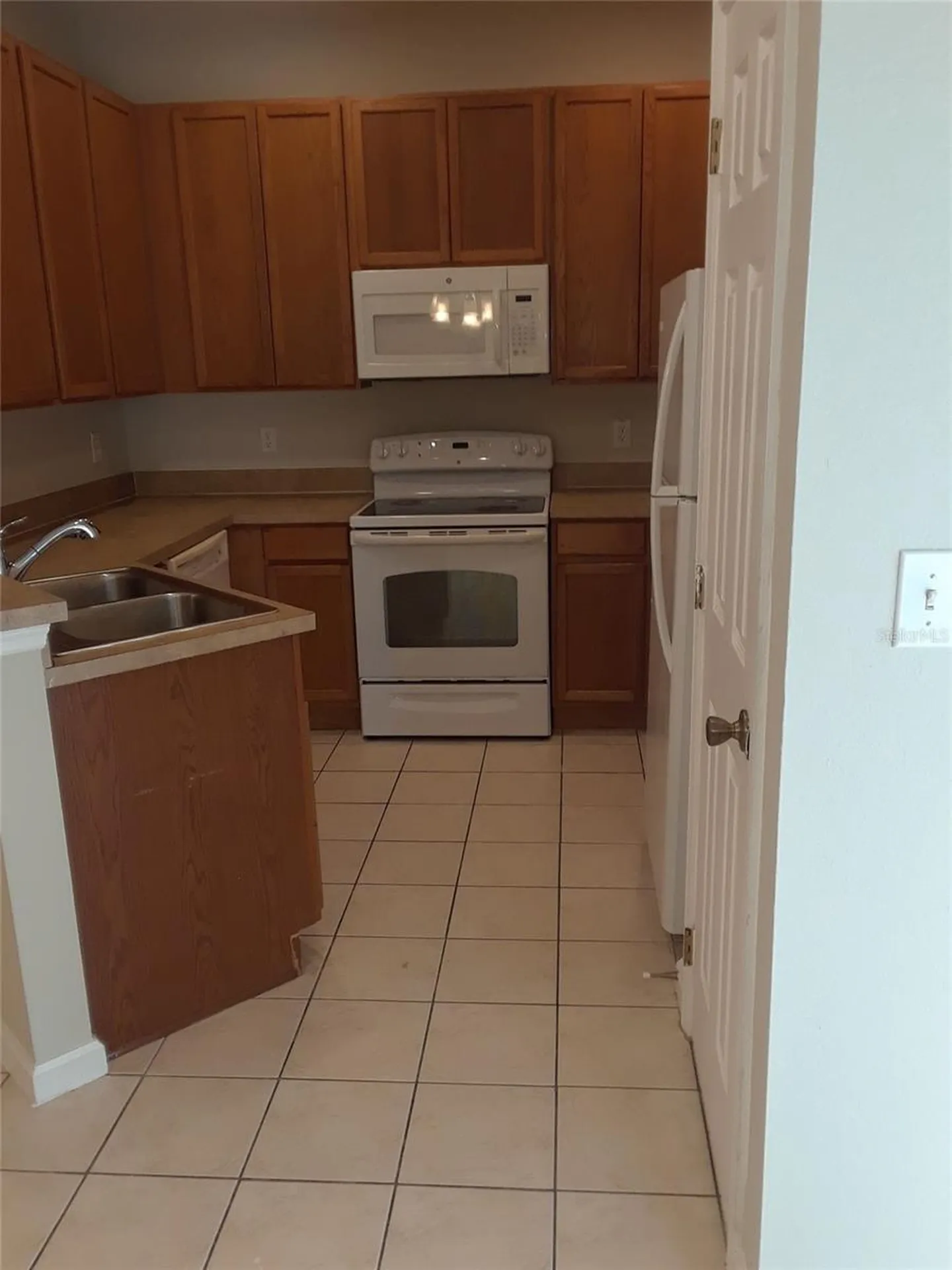 2533 Old Kent Circle Kissimmee FL 34758