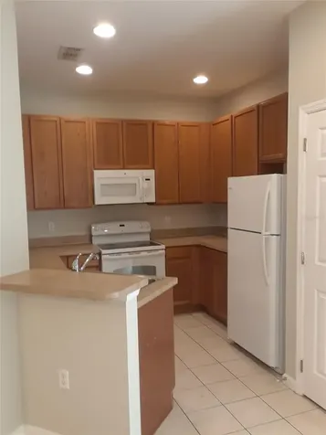 2533 Old Kent Circle Kissimmee FL 34758