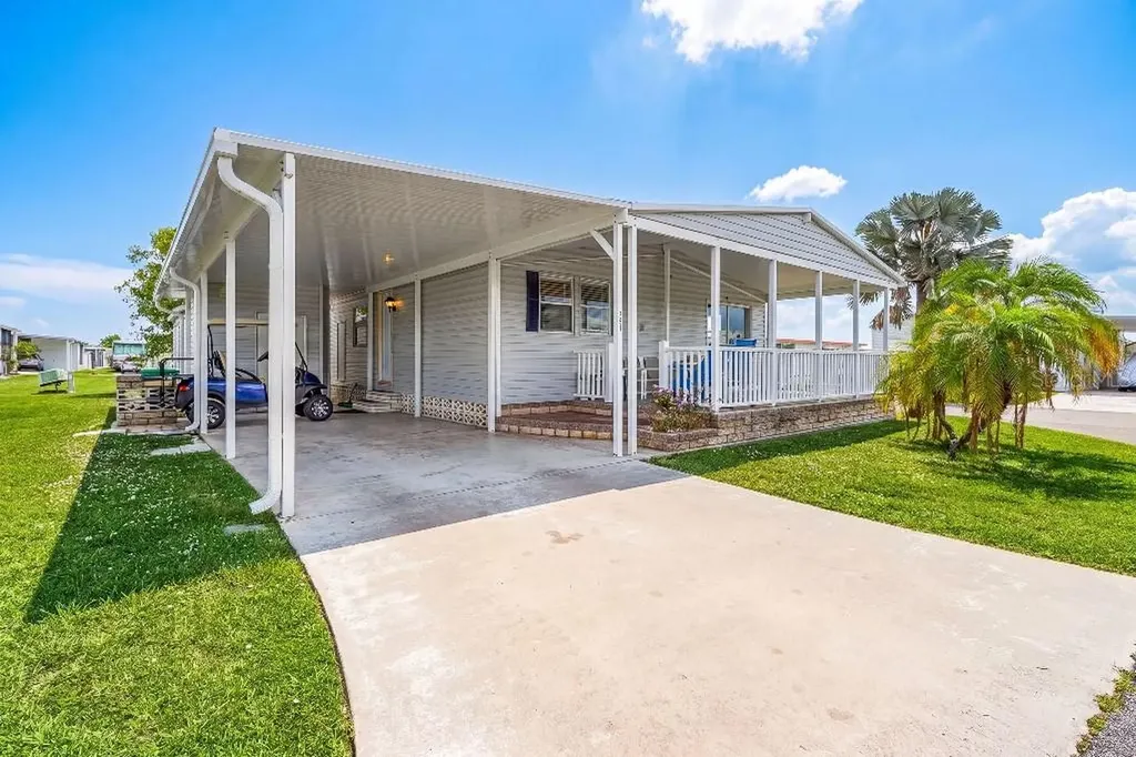 251 Ibis Punta Gorda FL 33950