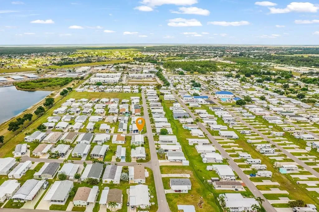 251 Ibis Punta Gorda FL 33950