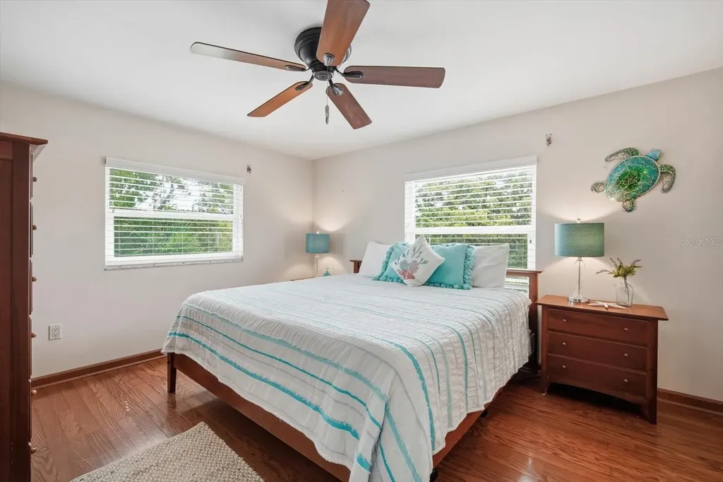 2811 Avenue C Bradenton Beach FL 34217