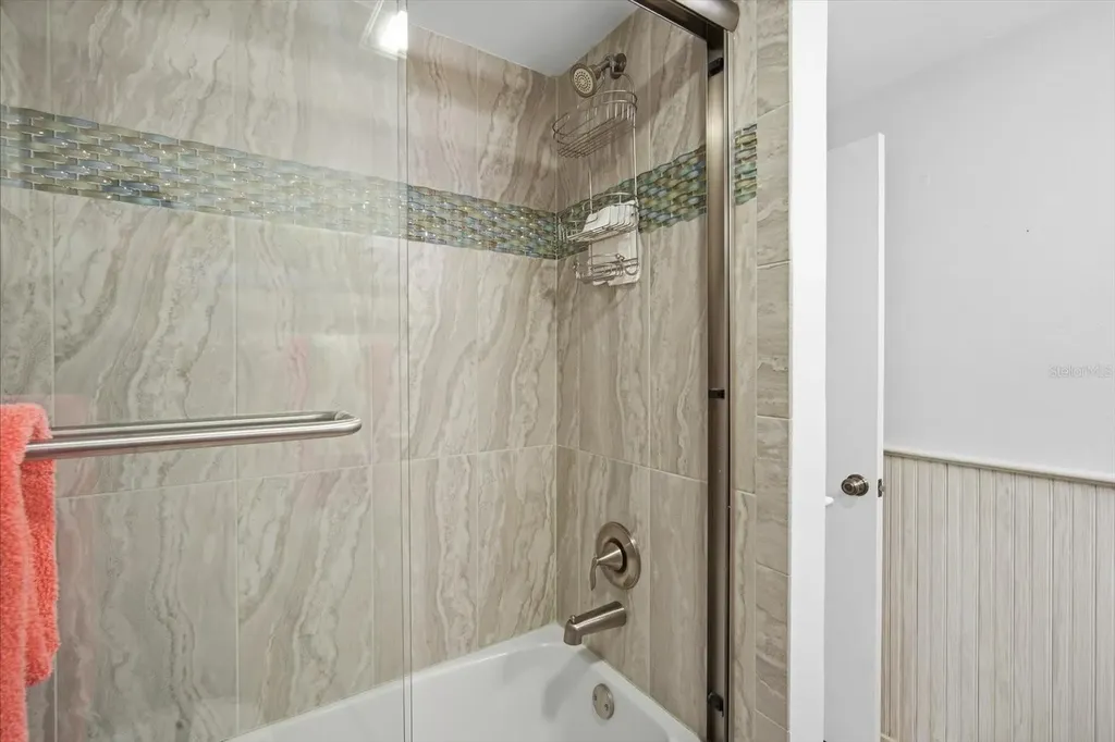 2811 Avenue C Bradenton Beach FL 34217