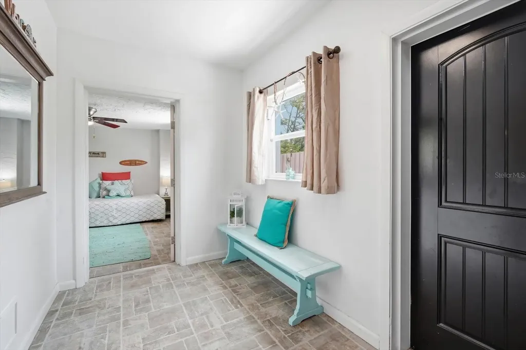 2811 Avenue C Bradenton Beach FL 34217