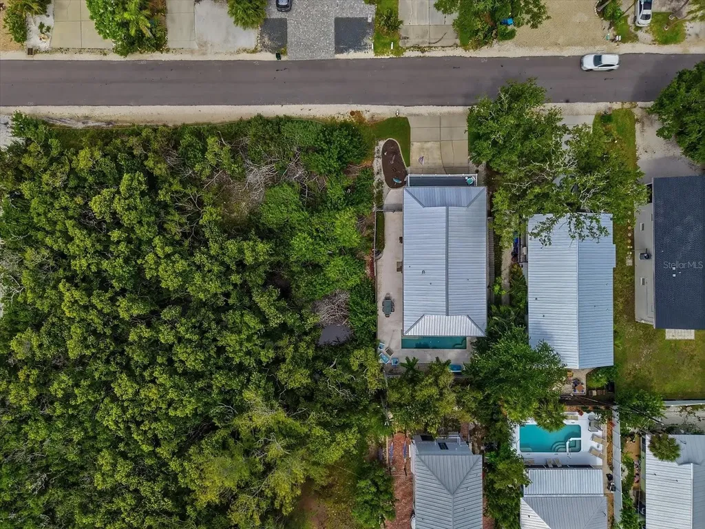 2811 Avenue C Bradenton Beach FL 34217