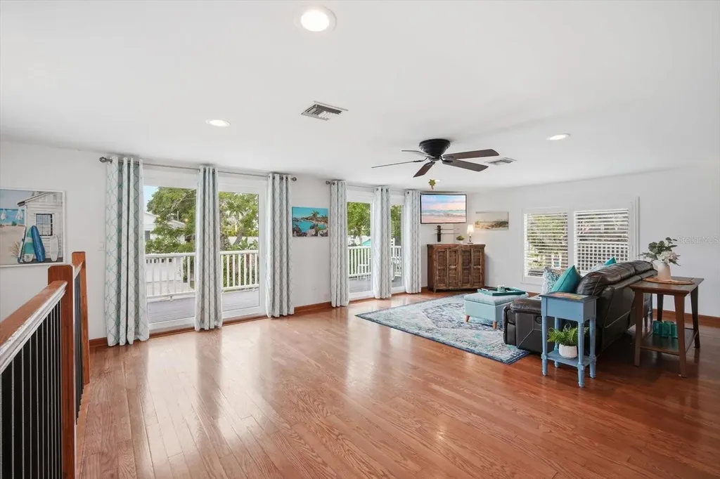 2811 Avenue C Bradenton Beach FL 34217