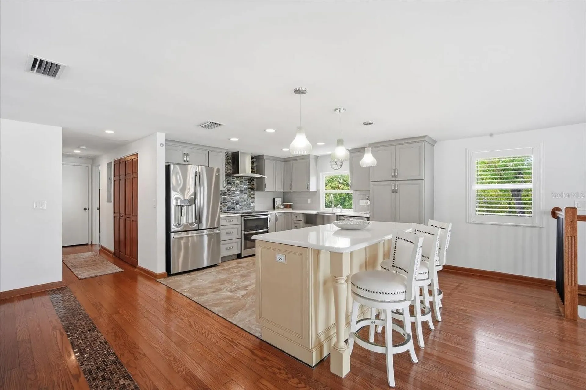 2811 Avenue C Bradenton Beach FL 34217