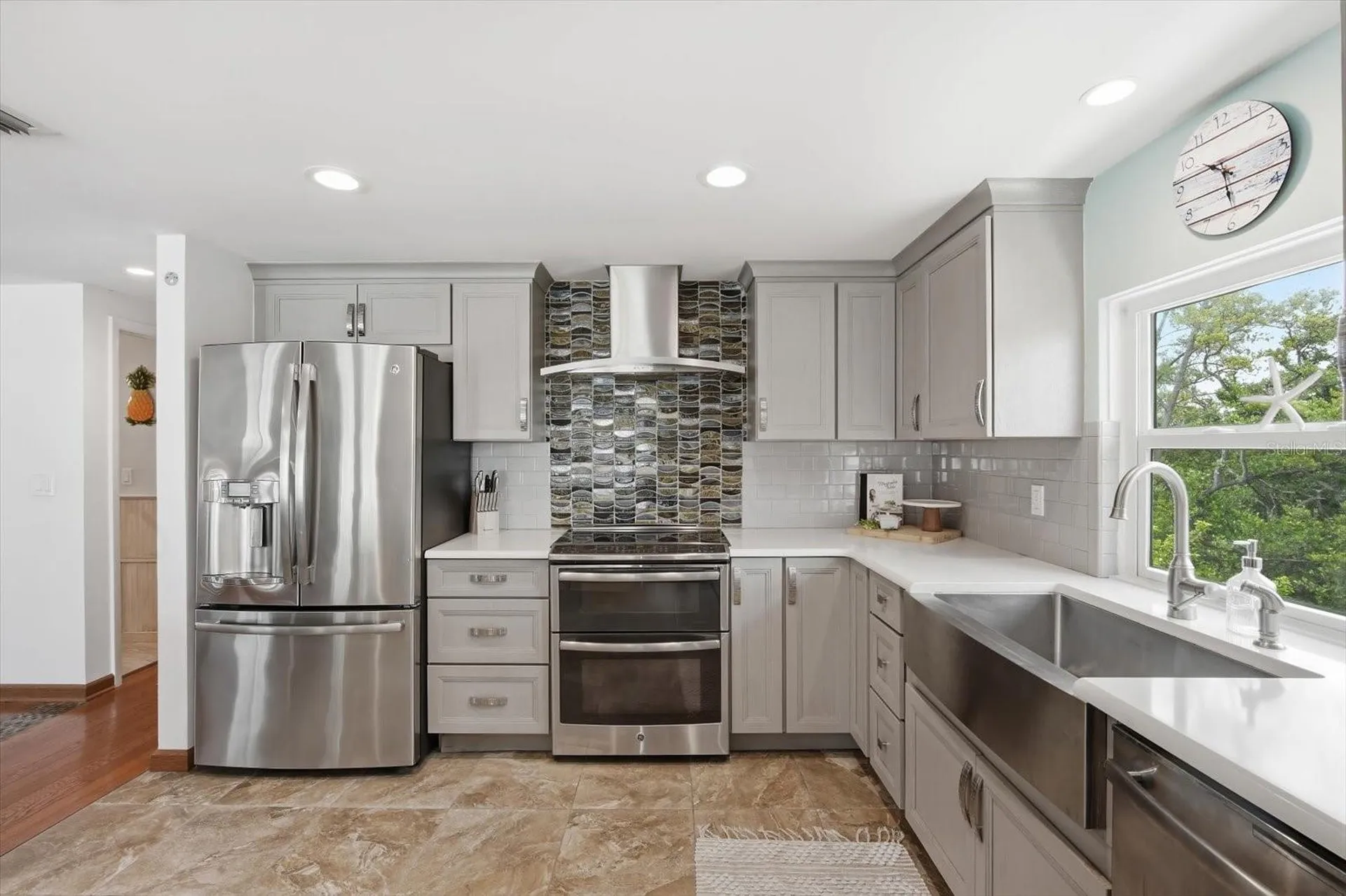 2811 Avenue C Bradenton Beach FL 34217