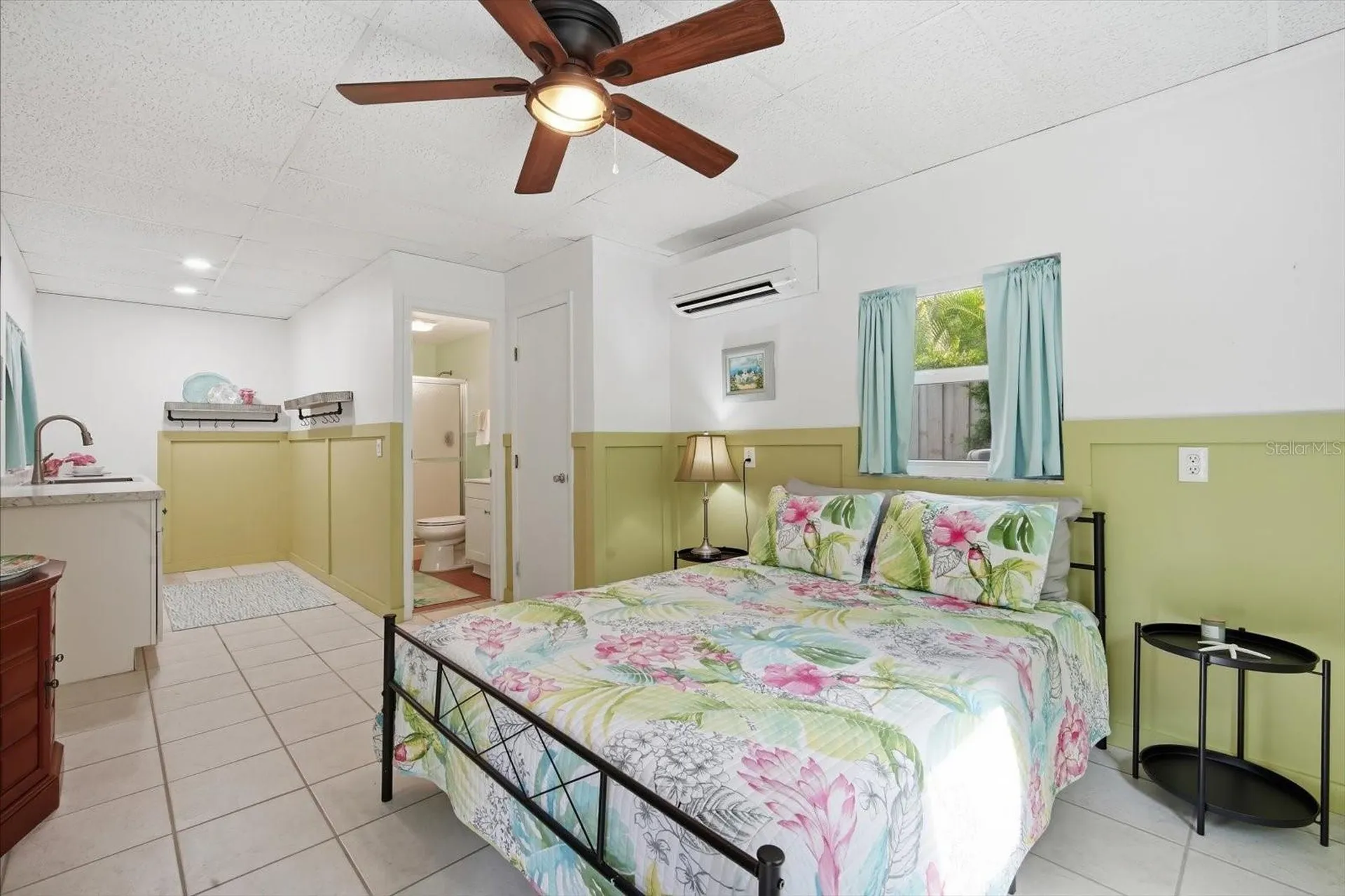 2811 Avenue C Bradenton Beach FL 34217