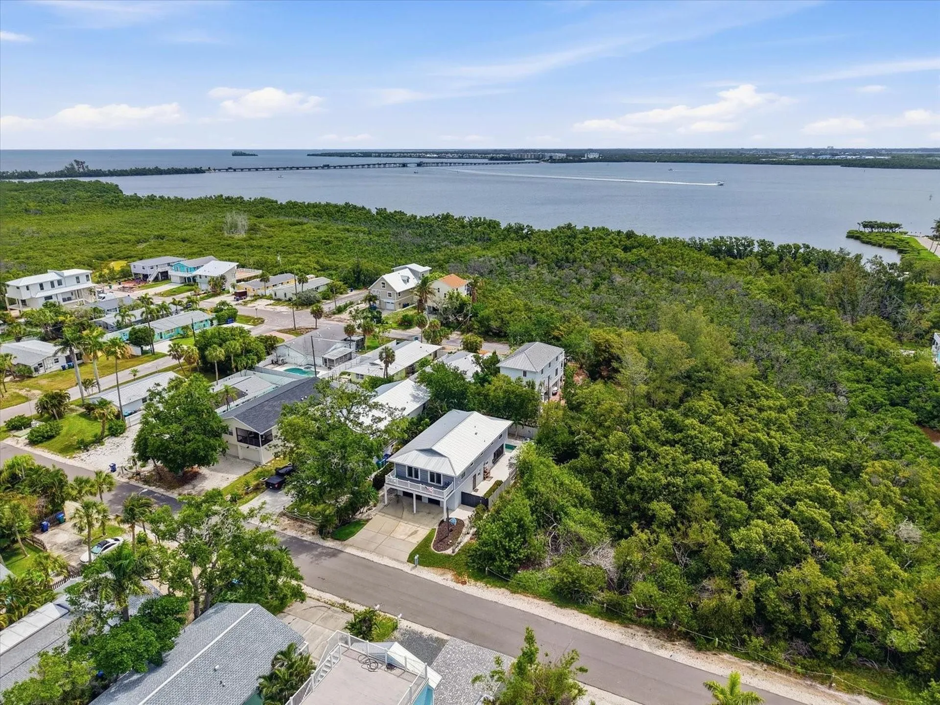 2811 Avenue C Bradenton Beach FL 34217