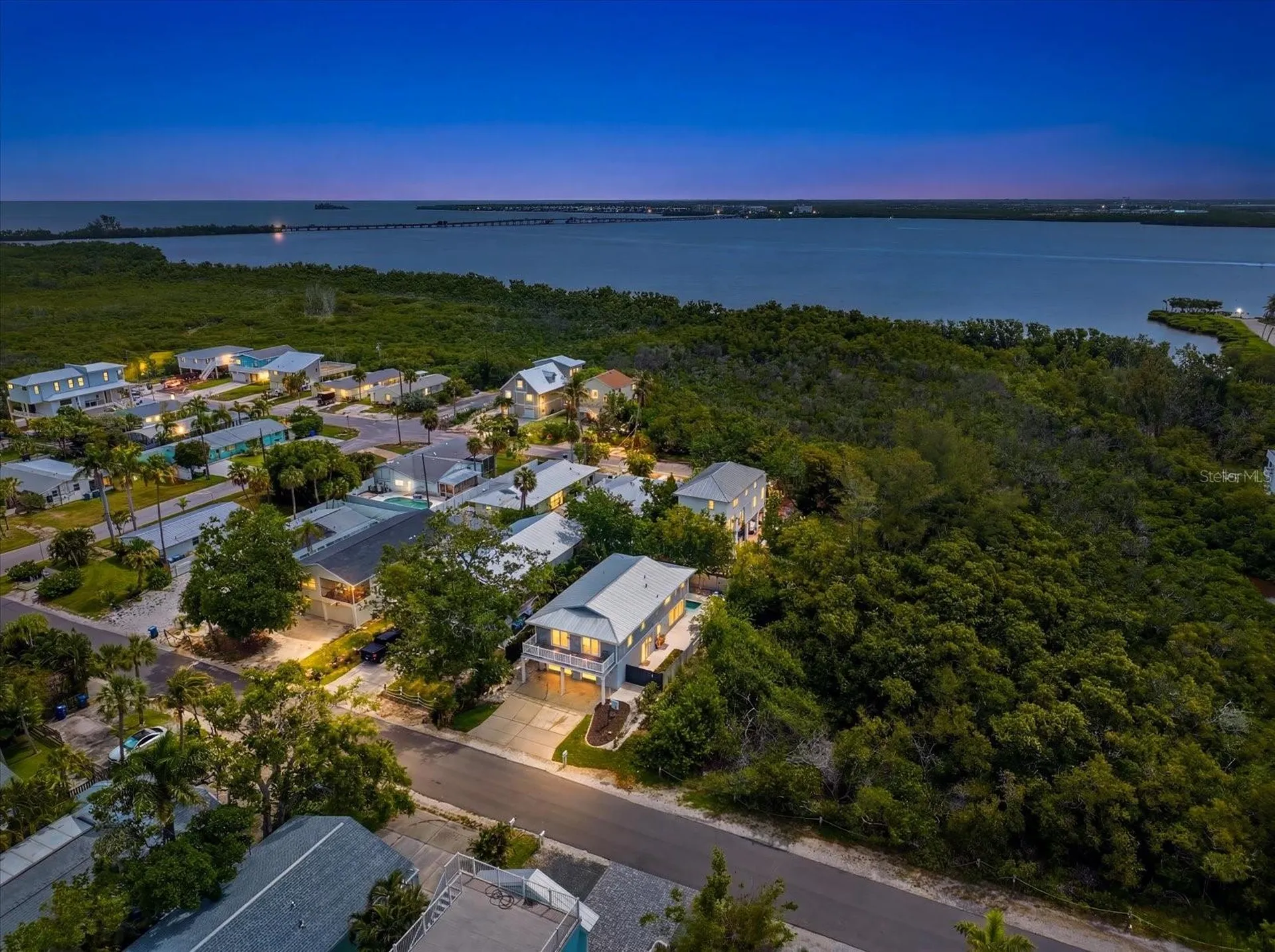 2811 Avenue C Bradenton Beach FL 34217