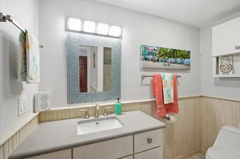 2811 Avenue C Holmes Beach FL 34217