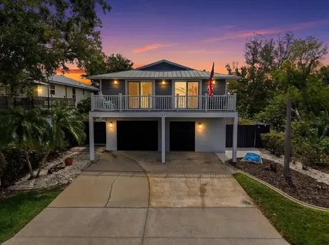 2811 Avenue C Holmes Beach FL 34217