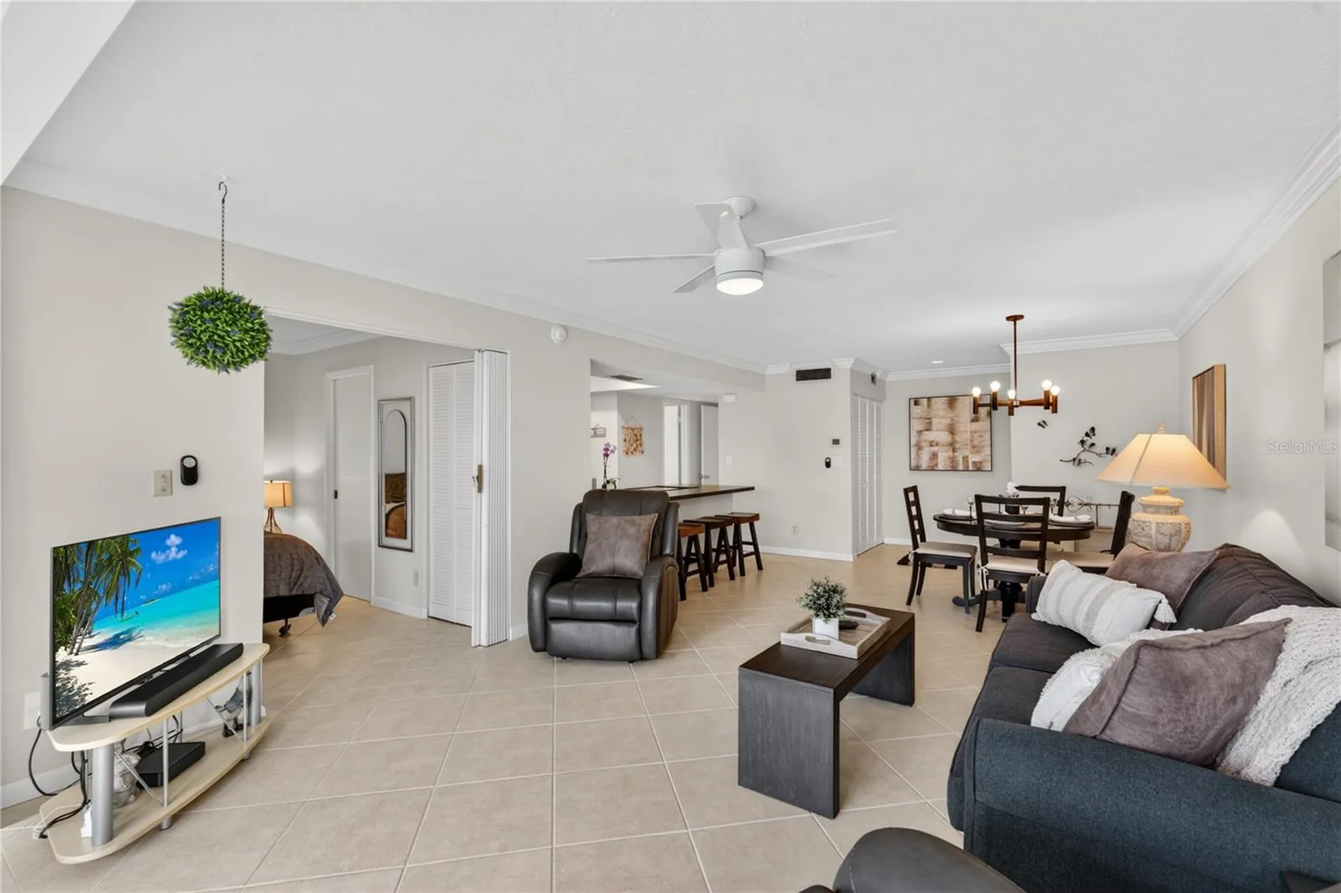 1128 W Peppertree Lane Sarasota FL 34242