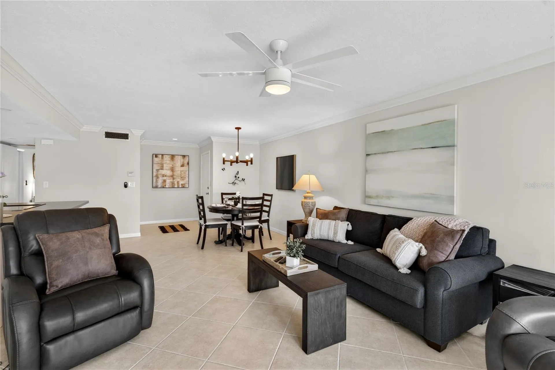 1128 W Peppertree Lane Sarasota FL 34242