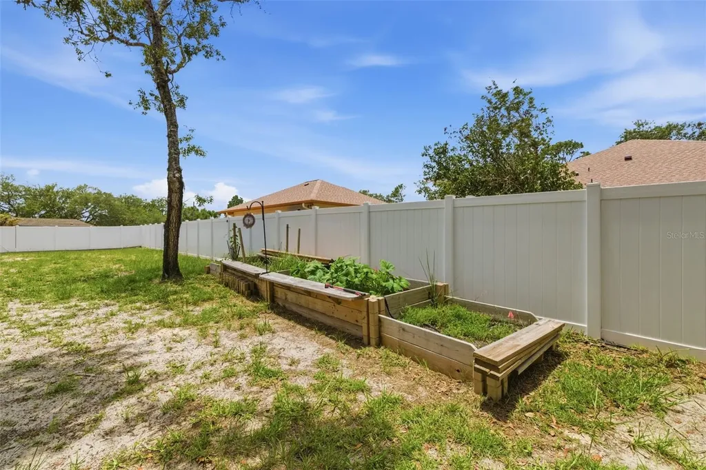 11145 Mountain Mockingbird Road Weeki Wachee FL 34614
