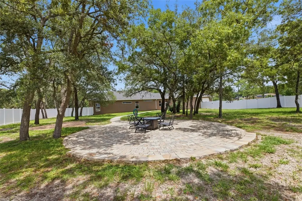 11145 Mountain Mockingbird Road Weeki Wachee FL 34614