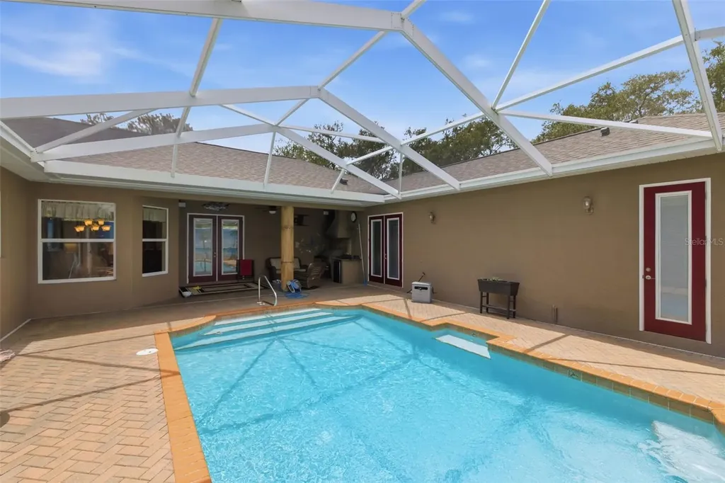 11145 Mountain Mockingbird Road Weeki Wachee FL 34614