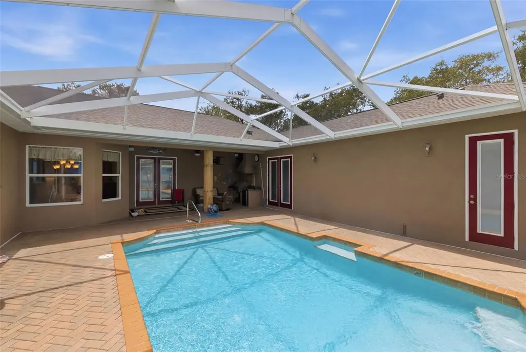 11145 Mountain Mockingbird Road Weeki Wachee FL 34614
