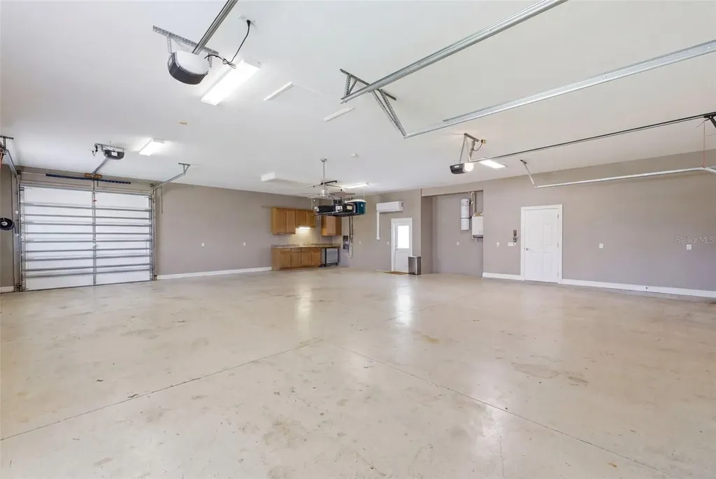 11145 Mountain Mockingbird Road Weeki Wachee FL 34614