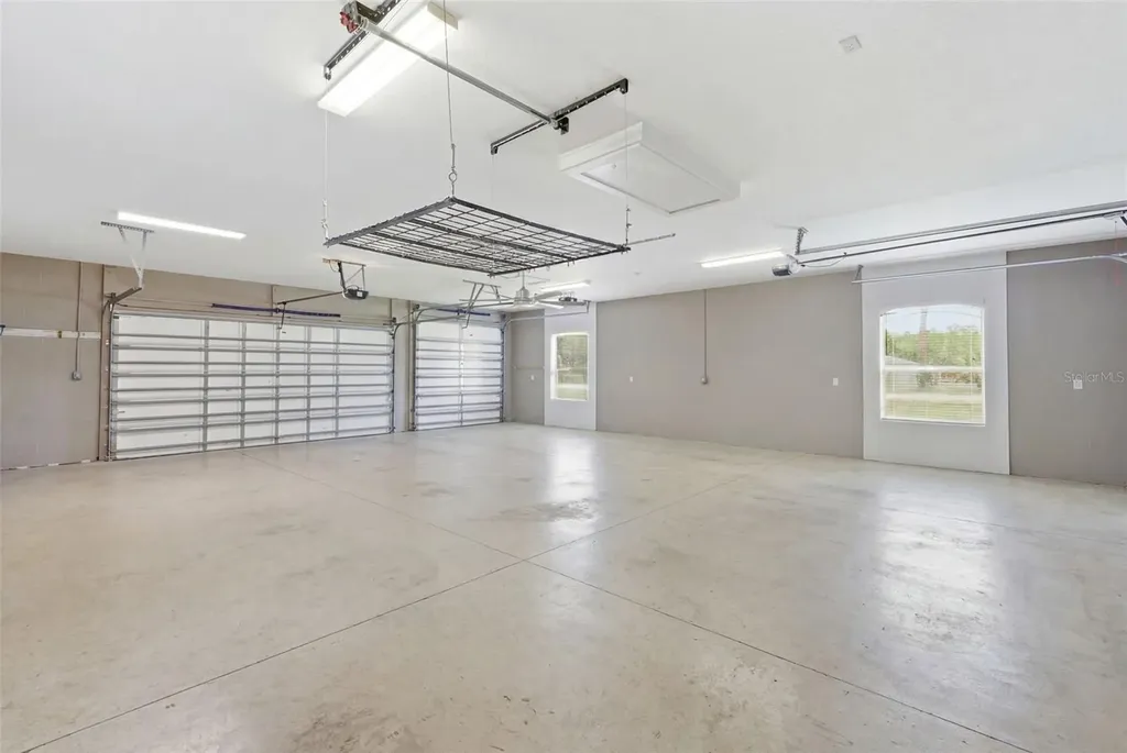 11145 Mountain Mockingbird Road Weeki Wachee FL 34614