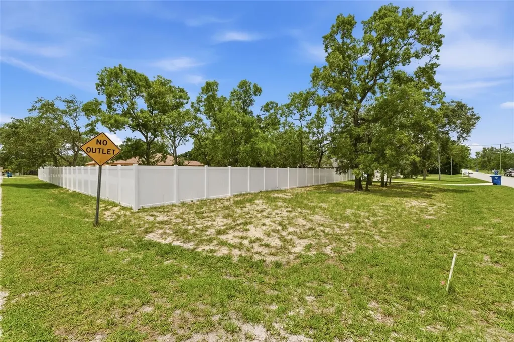 11145 Mountain Mockingbird Road Weeki Wachee FL 34614