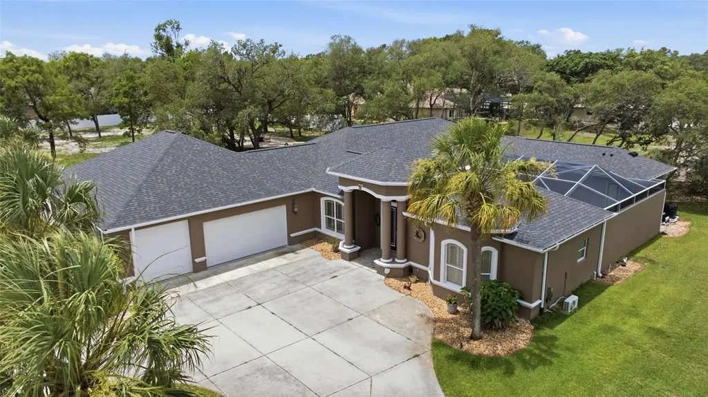 11145 Mountain Mockingbird Road Weeki Wachee FL 34614