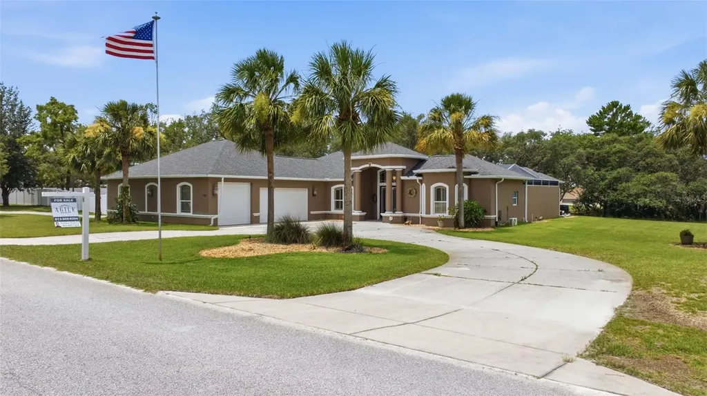 11145 Mountain Mockingbird Road Weeki Wachee FL 34614