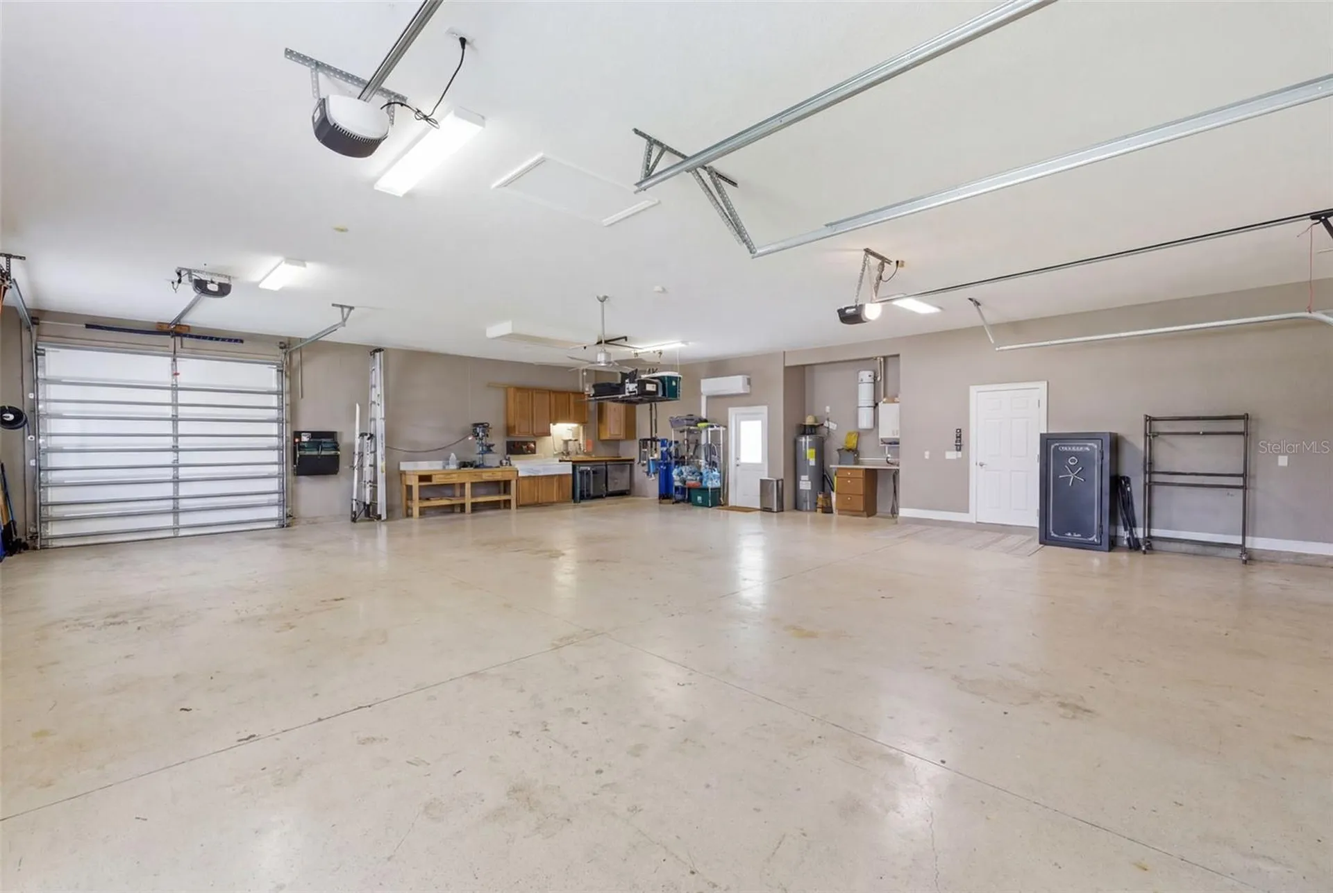 11145 Mountain Mockingbird Road Weeki Wachee FL 34614
